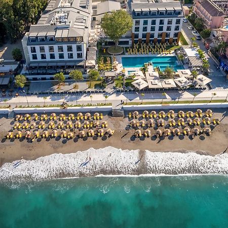 Sundia Exclusive By Liberty Fethiye Adults Only Hotel Exterior photo The hotel's beach