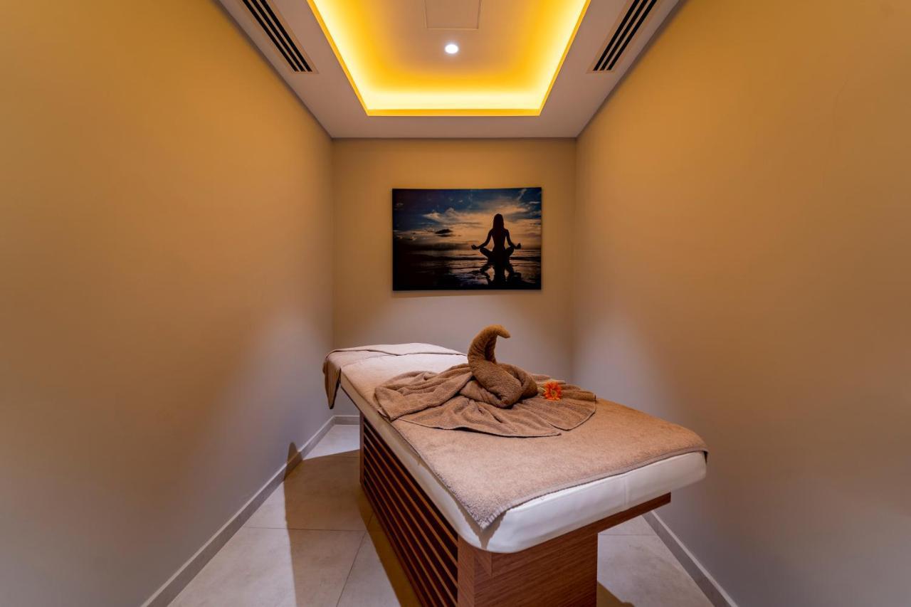 Sundia Exclusive By Liberty Fethiye Adults Only Hotel Exterior photo A massage bed